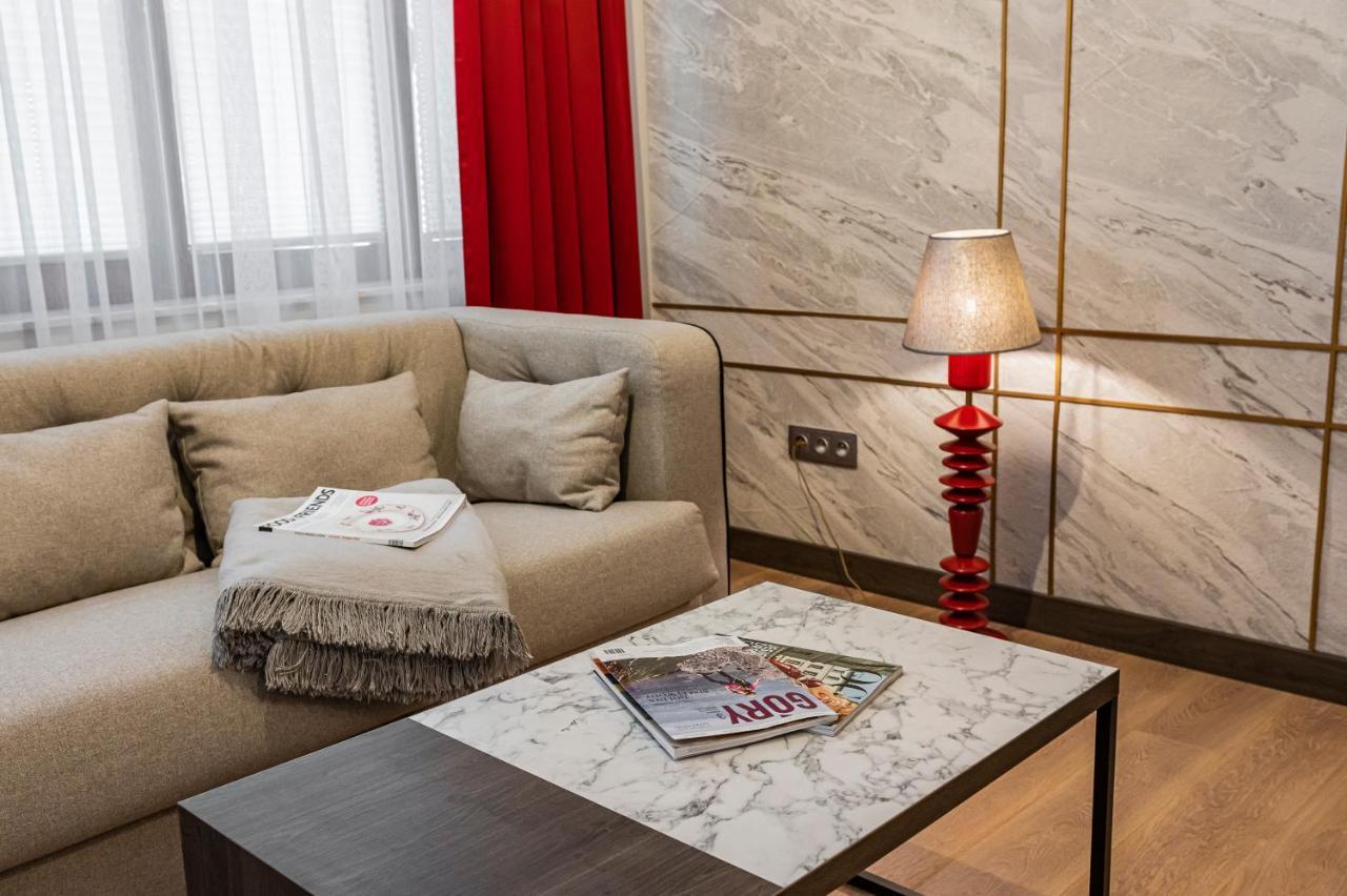 Deluxe Apartment